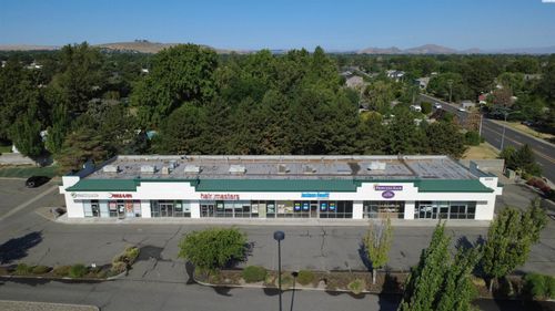 a102-3001 W 10th, Kennewick, WA, 99352 | Card Image