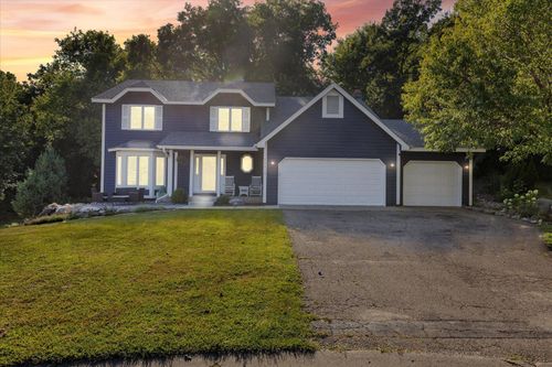 13413 Georgia Cir, Apple Valley, MN, 55124-7638 | Card Image