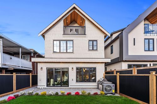 2-4763 Commercial St, Vancouver, BC, V5N4G8 | Card Image