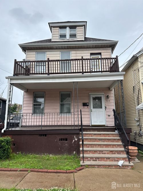 181 Redmond St, New Brunswick, NJ, 08901-2670 | Card Image