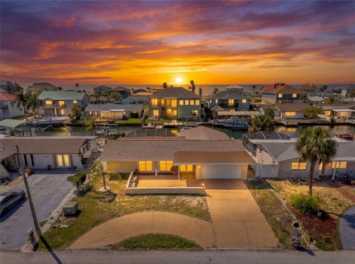 13541 Stacey Dr, HUDSON, FL, 34667-4523 | Card Image