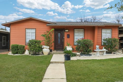 118 Redrock Dr, San Antonio, TX, 78213-4526 | Card Image