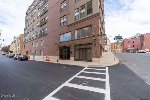 302-17 Chapel St, Albany, NY, 12210-1656 | Card Image