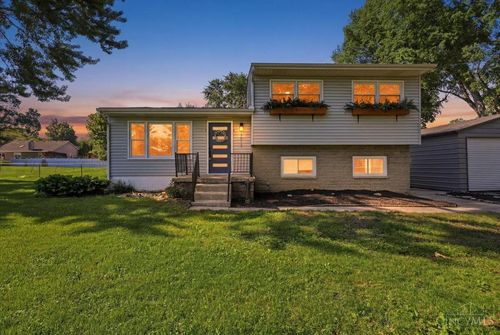 6611 Hendrickson Rd, Middletown, OH, 45044-8843 | Card Image