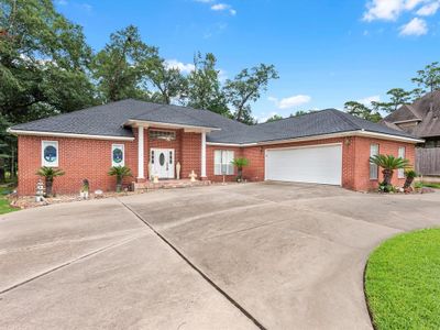 152 April Waters Drive, House other with 3 bedrooms, 2 bathrooms and null parking in Conroe TX | Image 3