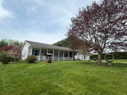 4630 Chestnut Hills Rd, Newark, OH, 43055-8521 | Card Image