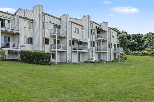 12 Seabreeze Ln, Bristol, RI, 02809-1552 | Card Image