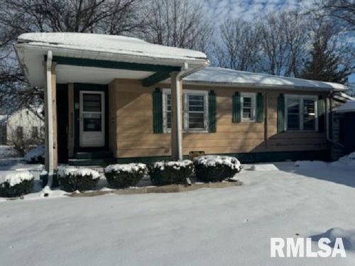 413 W South St, Colchester, IL, 62326-1202 | Card Image