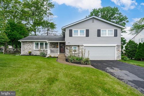 347 Barrett Rd, EMMAUS, PA, 18049-1732 | Card Image