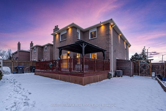 520 Ceremonial Dr, House other with 4 bedrooms, 3 bathrooms and 3 parking in Mississauga ON | Image 37