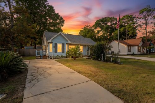 144 Oak Terrace Dr, Crestview, FL, 32539-8386 | Card Image