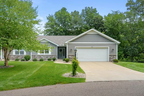 2214 Hunters Pond, Comstock Charter Township, MI, 49048 | Card Image