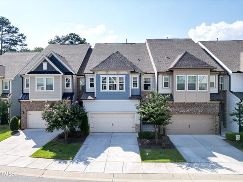 647 Newlyn Dr, Raleigh, NC, 27606-7423 | Card Image