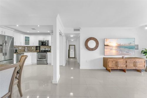 apt-n28-7115 Miami Lakes Dr, Miami Lakes, FL, 33014-6930 | Card Image