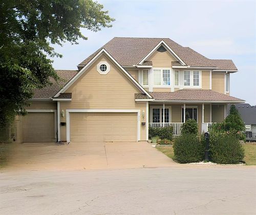 952 Nw Maplewood Ct, Grain Valley, MO, 64029-7210 | Card Image