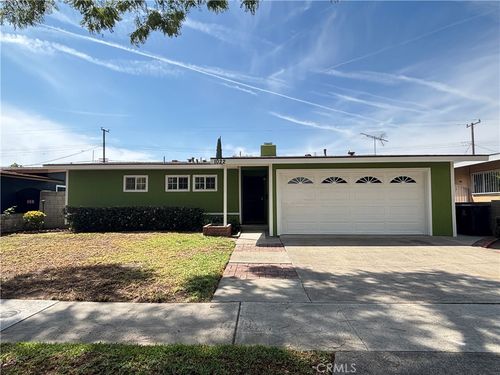 1022 Concord, Santa Ana, CA, 92701 | Card Image