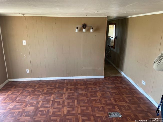 80 San Antonio St, Home with 0 bedrooms, 0 bathrooms and null parking in Campbellton TX | Image 22