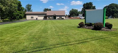 6945 Lincoln Avenue Ext, Lockport, NY, 14094-6227 | Card Image