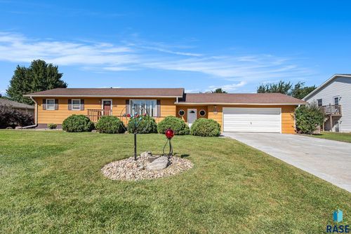 311 S Florence Ave, Colman, SD, 57017-9403 | Card Image