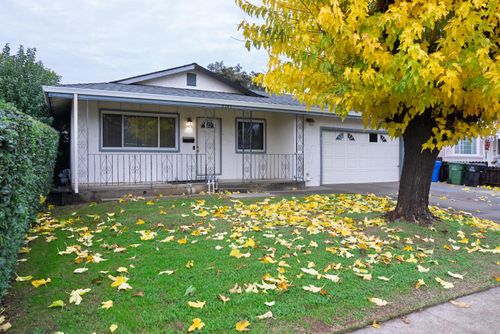 8743 Elk Way, Elk Grove, CA, 95624-1652 | Card Image