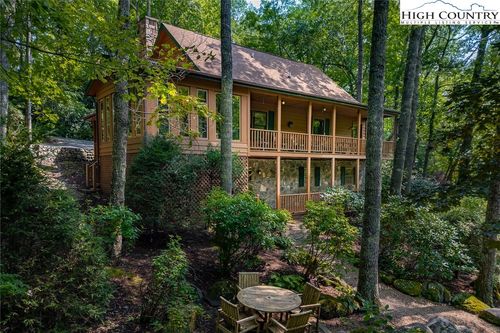 23 Stoney Creek Loop, Newland, NC, 28657-8103 | Card Image