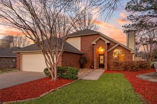 471 Caviness Dr, Grapevine, TX, 76051-8201 | Card Image
