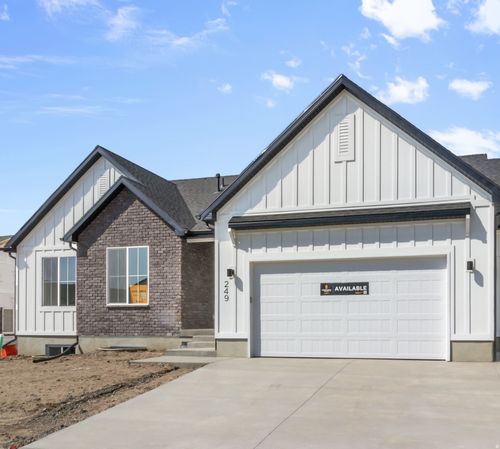 36-928 E 120 N, Tremonton, UT, 84337-8843 | Card Image