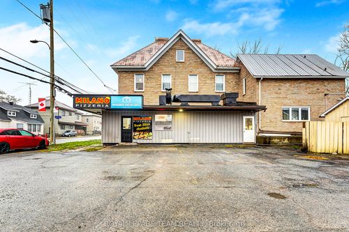 {{alt}} | Card Image