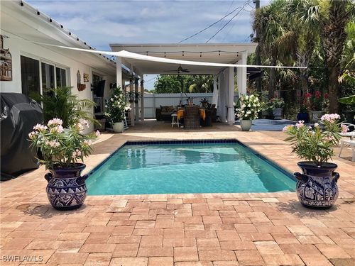 283 Cypress Way, NAPLES, FL, 34110-1160 | Card Image