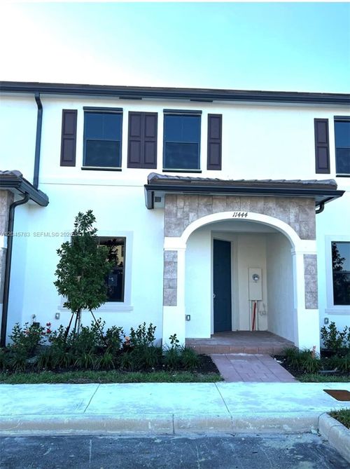 0-11444 W 33rd Ct, Hialeah, FL, 33018-2204 | Card Image