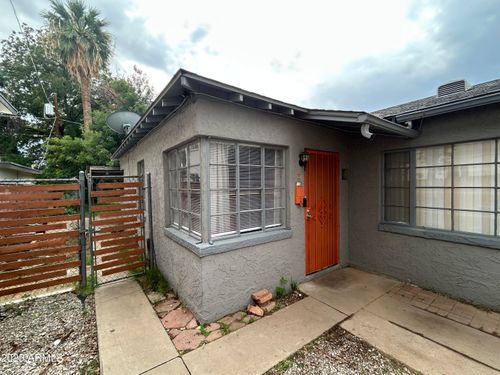 2501 E Clarendon Ave, Phoenix, AZ, 85016-6784 | Card Image