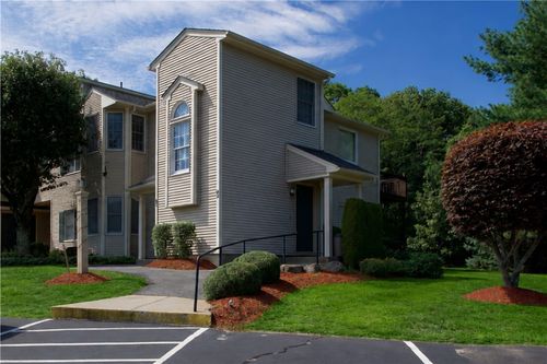 89-89 Scenic Dr, West Warwick, RI, 02893-5499 | Card Image