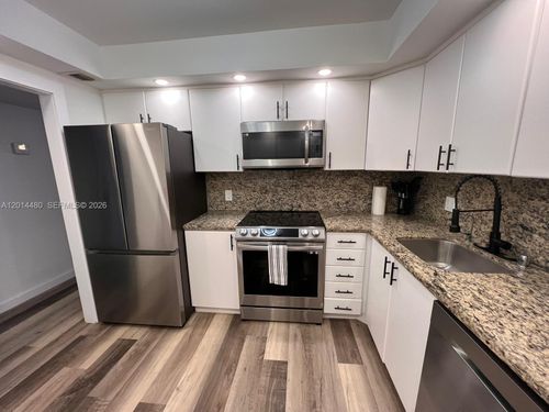 1808-3800 S Ocean Dr, Hollywood, FL, 33019-2923 | Card Image