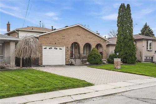 263 Guildwood Dr, Hamilton, ON, L9C6W7 | Card Image
