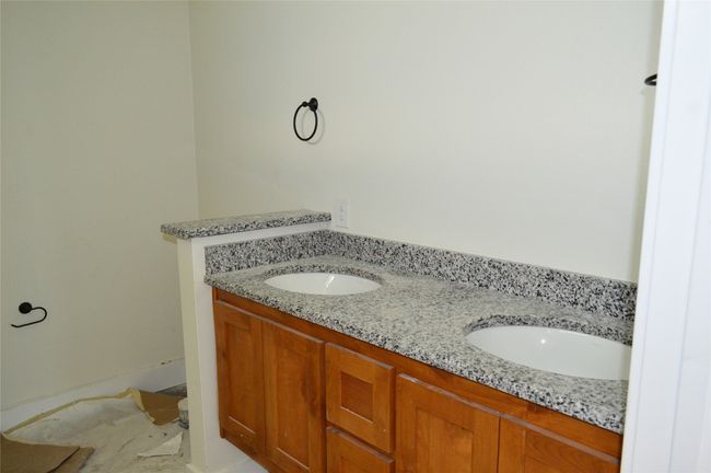 Full bath featuring double vanity | Image 13