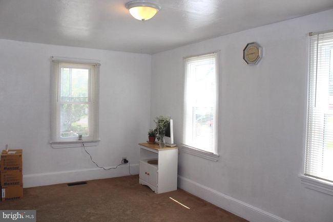 301 E 3 Rd St, House other with 3 bedrooms, 1 bathrooms and null parking in AVONDALE PA | Image 19