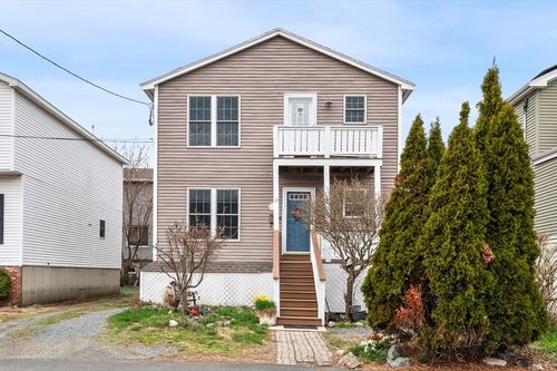 63 Ellerton St, Revere, MA, 02151 | Card Image