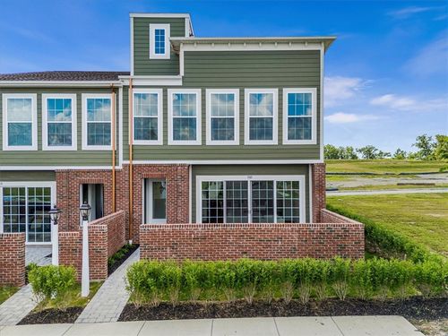 501 High Crescent Rd, Cranberry Twp, PA, 16066-5722 | Card Image