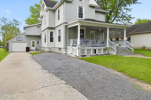312 Cherry St, Wauseon, OH, 43567-1540 | Card Image