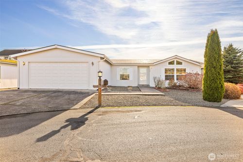 507 N 7th Ave, Sequim, WA, 98382-3247 | Card Image