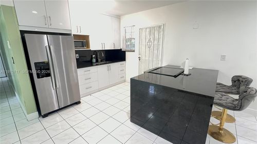 110 Nw 198th St, Miami, FL, 33169-3354 | Card Image