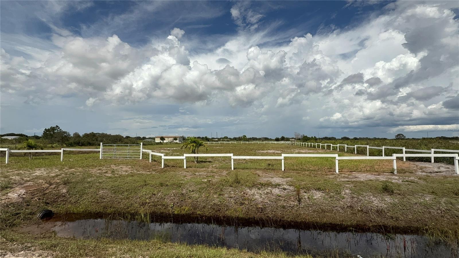 Land in OKEECHOBEE 2