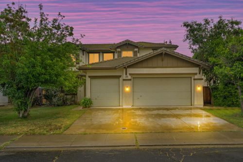 1994 Pasado Ave, Manteca, CA, 95336-7070 | Card Image