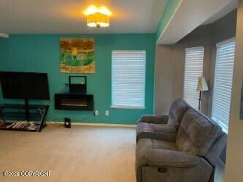 108 Rusty Allen Pl, Anchorage, AK, 99504-4879 | Card Image