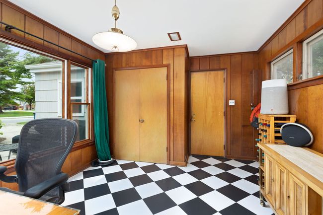 545 W Elm Park Ave, House other with 2 bedrooms, 1 bathrooms and 2 parking in Elmhurst IL | Image 17