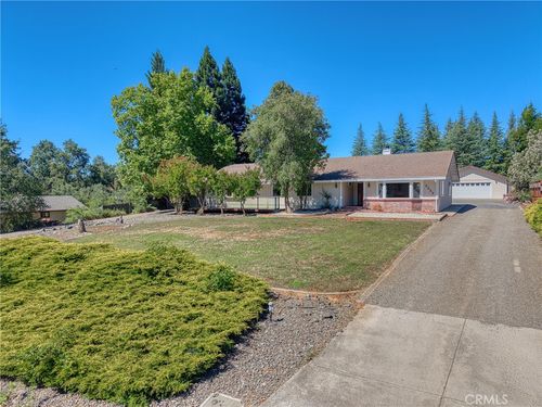 3223 Compton Ave, Lakeport, CA, 95453-6846 | Card Image