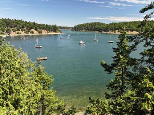 706 Horton Bay Rd, Mayne Island, BC, V0N2J2 | Card Image