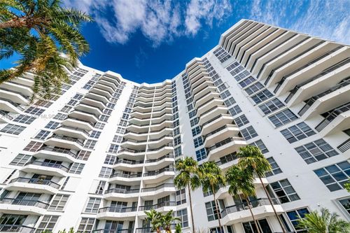 apt-1212-3600 Mystic Pointe Dr, Aventura, FL, 33180-2561 | Card Image