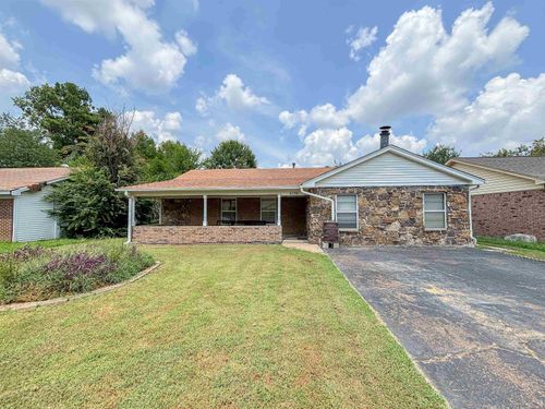 6296 Woodgreen Dr, Millington, TN, 38053-3673 | Card Image
