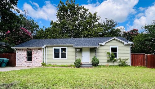 1215 S Vaden St, Sherman, TX, 75090-8129 | Card Image